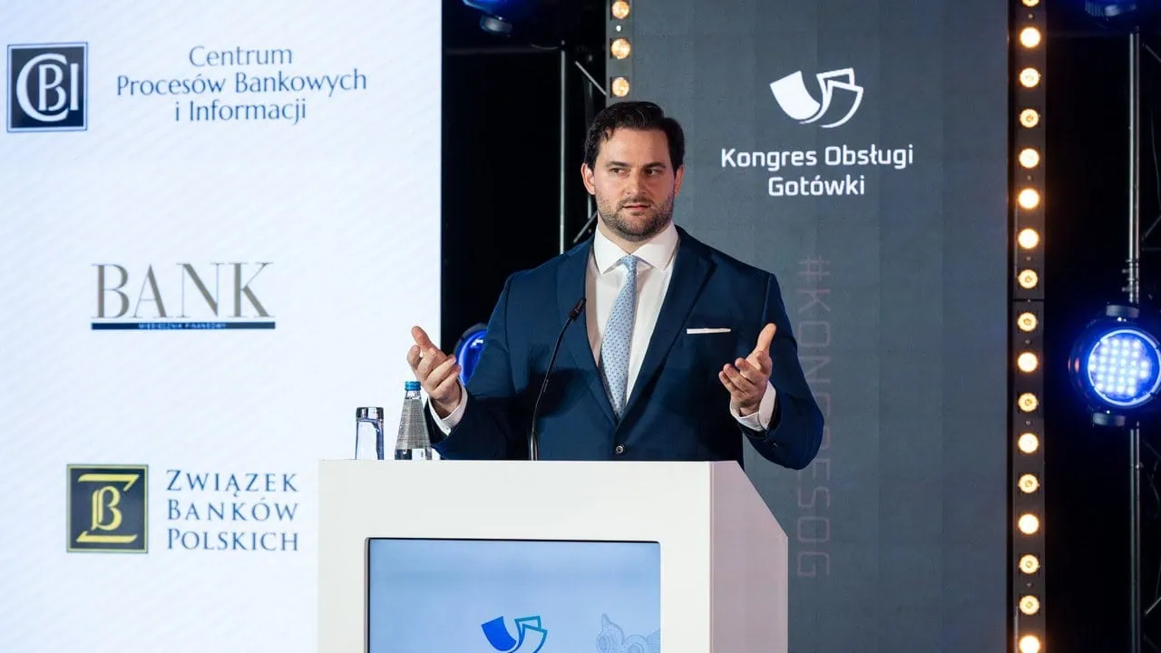 Przedstawiciel Bundesbanku o bezpośrednich oraz pośrednich kosztach płatności gotówkowych i bezgotówkowych