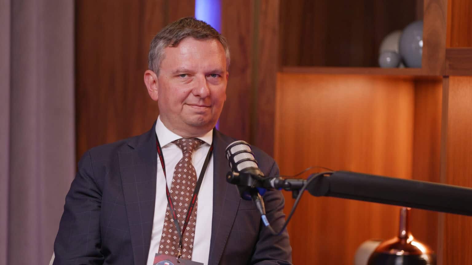 Komisja Europejska wspiera i zachęca państwa UE do większej współpracy w sektorze obronnym